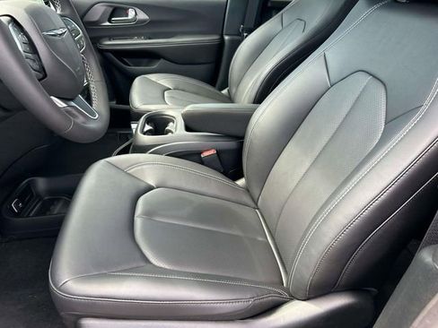 New 2026 Chrysler Voyager LX FWD image 22