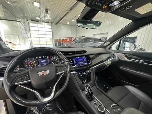 Used 2023 Cadillac XT6 Premium Luxury w/ Technology Package image 32