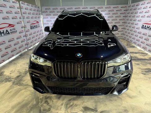Used 2022 BMW X7 xDrive40i w/ M Sport Package AWD/4WD image 3