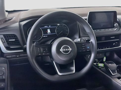 Used 2023 Nissan Rogue SV AWD/4WD image 18