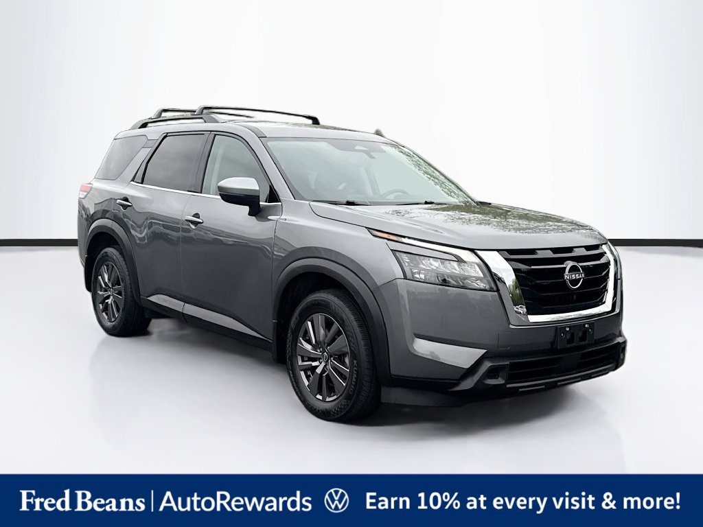 Used 2023 Nissan Pathfinder SV AWD/4WD image 1