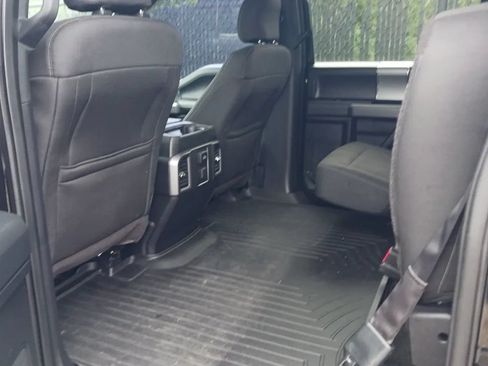 Used 2015 Ford F150 XLT w/ Equipment Group 302A Luxury AWD/4WD image 7