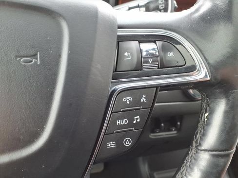 Used 2022 Lincoln Navigator L Reserve AWD/4WD image 9