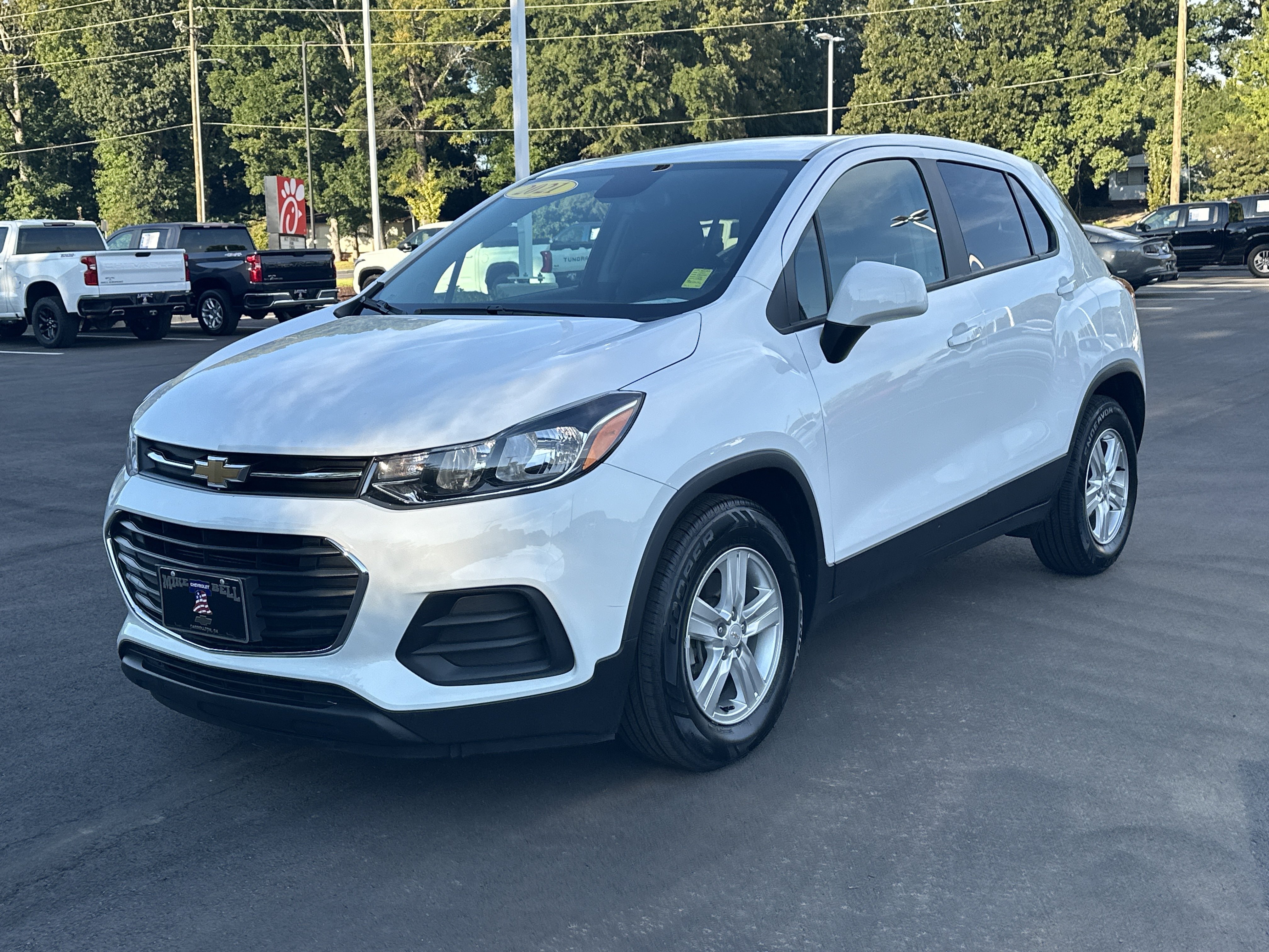 Used 2021 Chevrolet Trax LS w/ Tint and Cruise Package FWD image 3