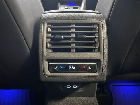Used 2022 Volkswagen Golf R AWD/4WD image 21