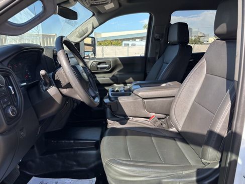 Used 2024 Chevrolet Silverado 3500 W/T image 10