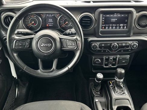 Used 2022 Jeep Wrangler Unlimited Sport AWD/4WD image 15