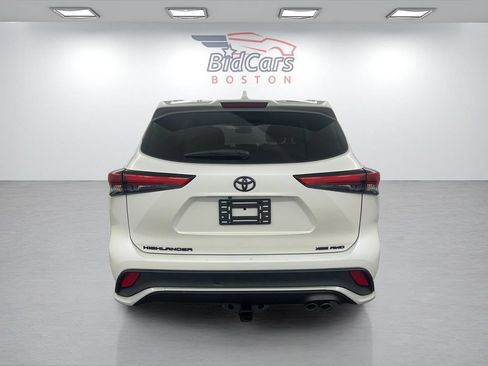 Used 2021 Toyota Highlander XSE AWD/4WD image 5