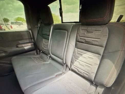 Used 2026 Nissan Frontier PRO-4X AWD/4WD image 15