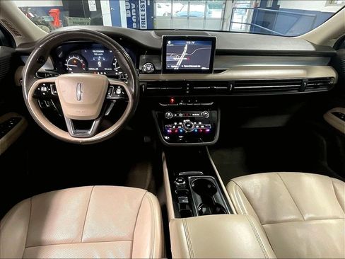 Used 2020 Lincoln Corsair AWD w/ Premium Package image 21