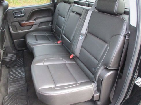 Used 2015 GMC Sierra 1500 SLT w/ SLT Crew Cab Value Package image 17