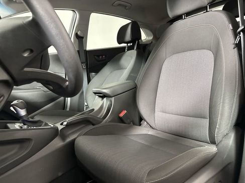 Used 2023 Hyundai Kona SEL image 18