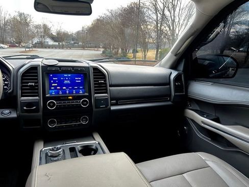 Used 2020 Ford Expedition XLT w/ Equipment Group 202A image 32