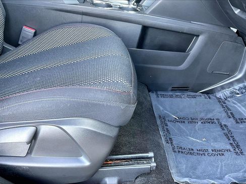 Used 2017 Chevrolet Equinox LT w/ Driver Confidence Package II image 21