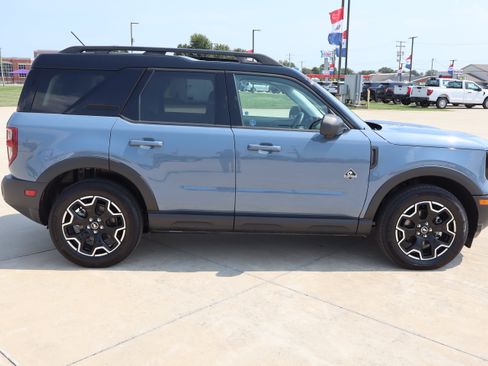 Used 2025 Ford Bronco Sport Outer Banks w/ Outer Banks Tech Package+ AWD/4WD image 4