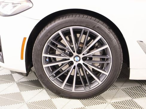 Certified 2023 BMW 530i xDrive w/ Premium Package image 19