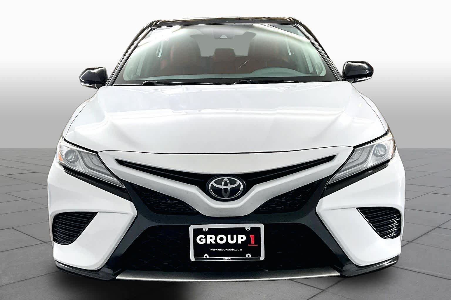 Used 2019 Toyota Camry XSE w/ Navigation Package FWD image 4