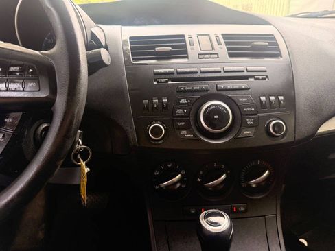 Used 2012 MAZDA MAZDA3 i Touring FWD image 14