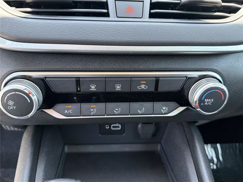 Used 2023 Nissan Altima 2.5 S FWD image 6