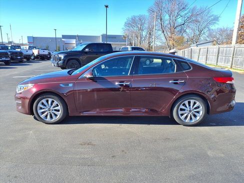 Used 2017 Kia Optima EX image 32