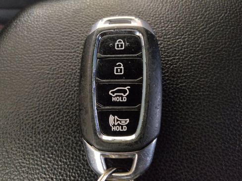 Used 2020 Hyundai Veloster Turbo FWD image 32