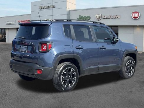 Used 2023 Jeep Renegade Latitude AWD/4WD image 7