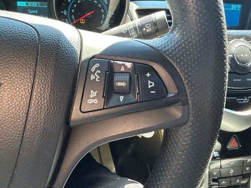 Used 2015 Chevrolet Cruze LT FWD image 19