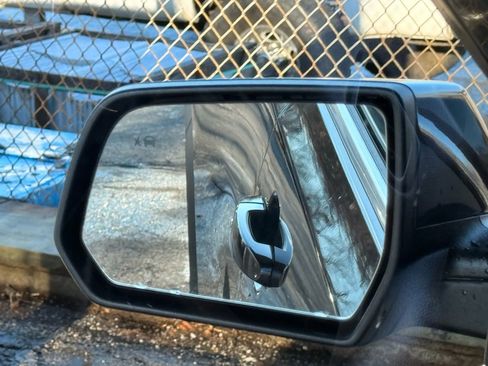 Used 2018 GMC Acadia SLE w/ Driver Alert Package I image 38