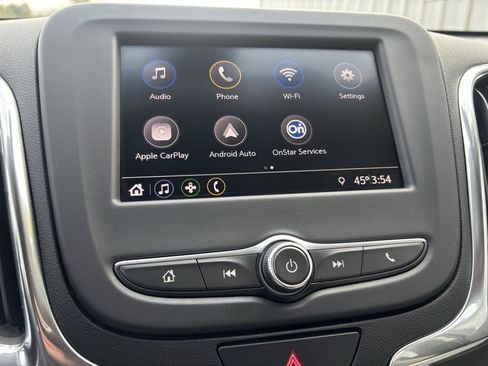 Used 2020 Chevrolet Equinox LS image 22