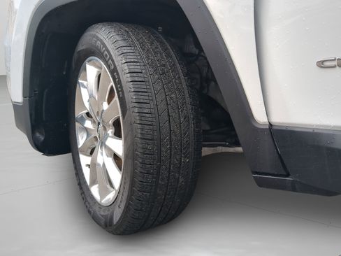 Used 2016 Jeep Cherokee Limited image 60