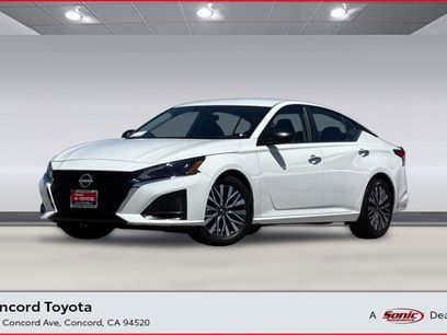 Used 2025 Nissan Altima 2.5 SV
