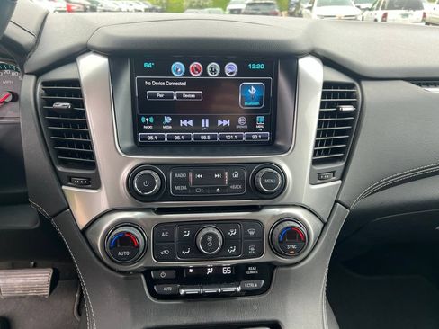 Used 2017 Chevrolet Suburban LS w/ Enhanced Driver Alert Package AWD/4WD image 12