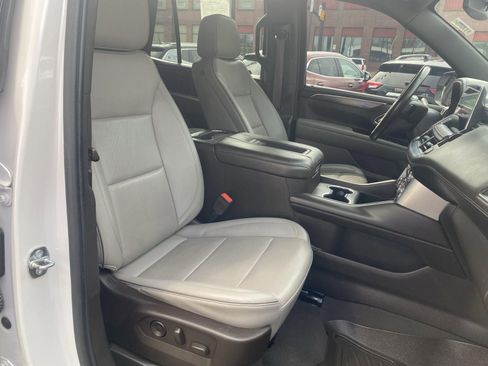 Certified 2022 GMC Yukon SLT w/ Max Trailering Package AWD/4WD image 39