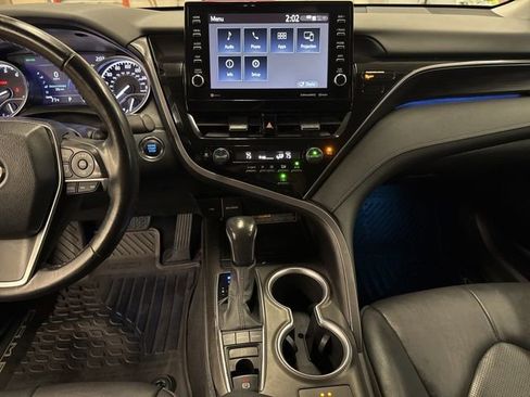 Used 2021 Toyota Camry XLE AWD/4WD image 19