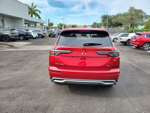 New 2026 Mitsubishi Outlander SE image 5