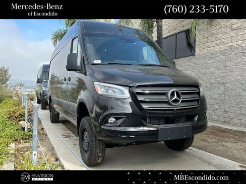 Used 2024 Mercedes-Benz Sprinter 2500 image 1