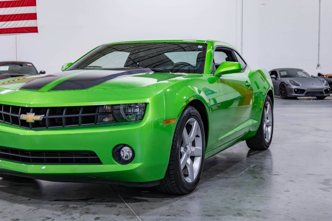 Used 2010 Chevrolet Camaro LT RWD image 25