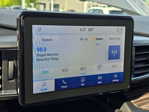 Used 2020 Ford Explorer Limited w/ Class III Trailer Tow Package AWD/4WD image 14