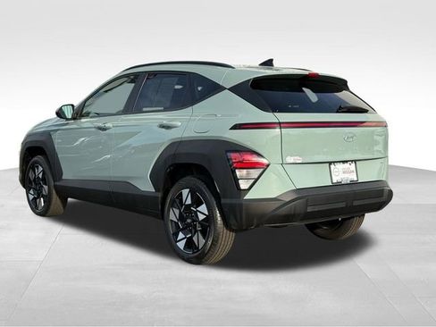 Used 2024 Hyundai Kona SEL image 5