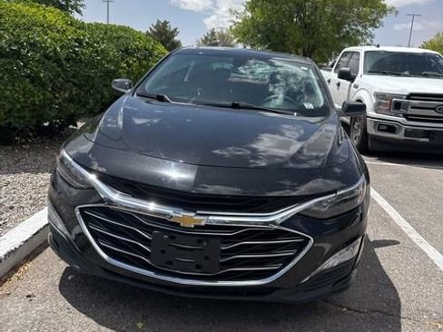 Used 2022 Chevrolet Malibu LT FWD image 3