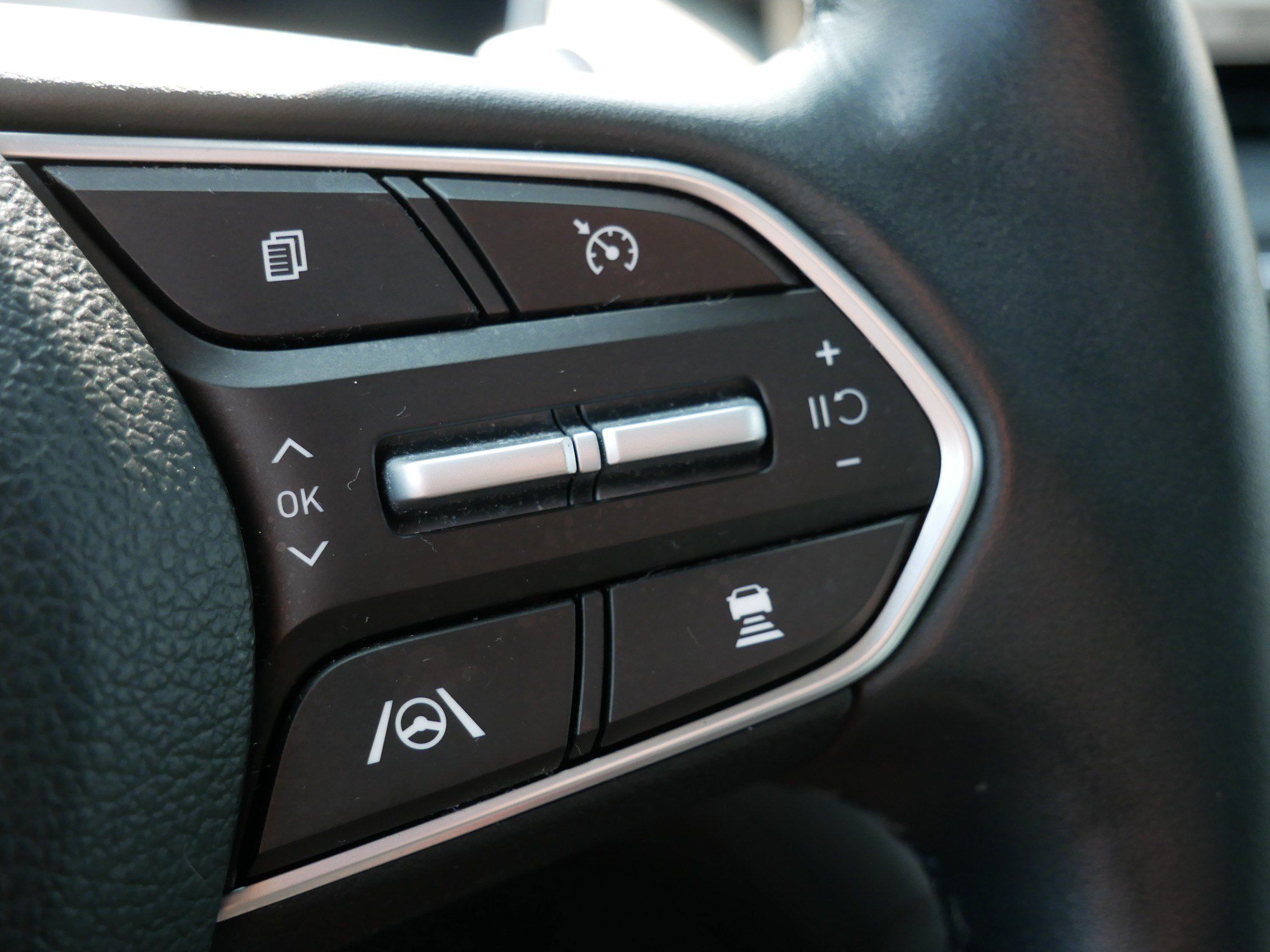 Certified 2023 Hyundai Santa Fe Limited AWD/4WD image 28