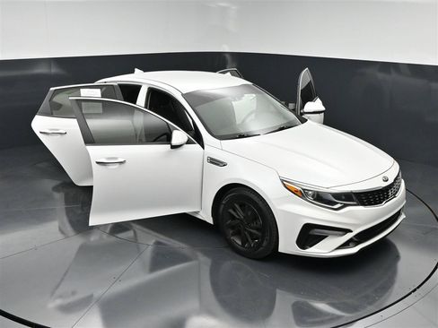 Used 2019 Kia Optima LX FWD image 36