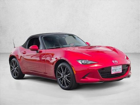 Certified 2025 MAZDA MX-5 Miata Grand Touring w/ Weather Package RWD image 4
