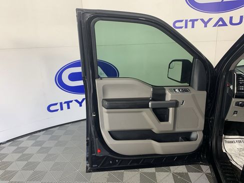 Used 2018 Ford F150 XLT image 14