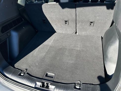 Certified 2022 Ford Escape SE image 9