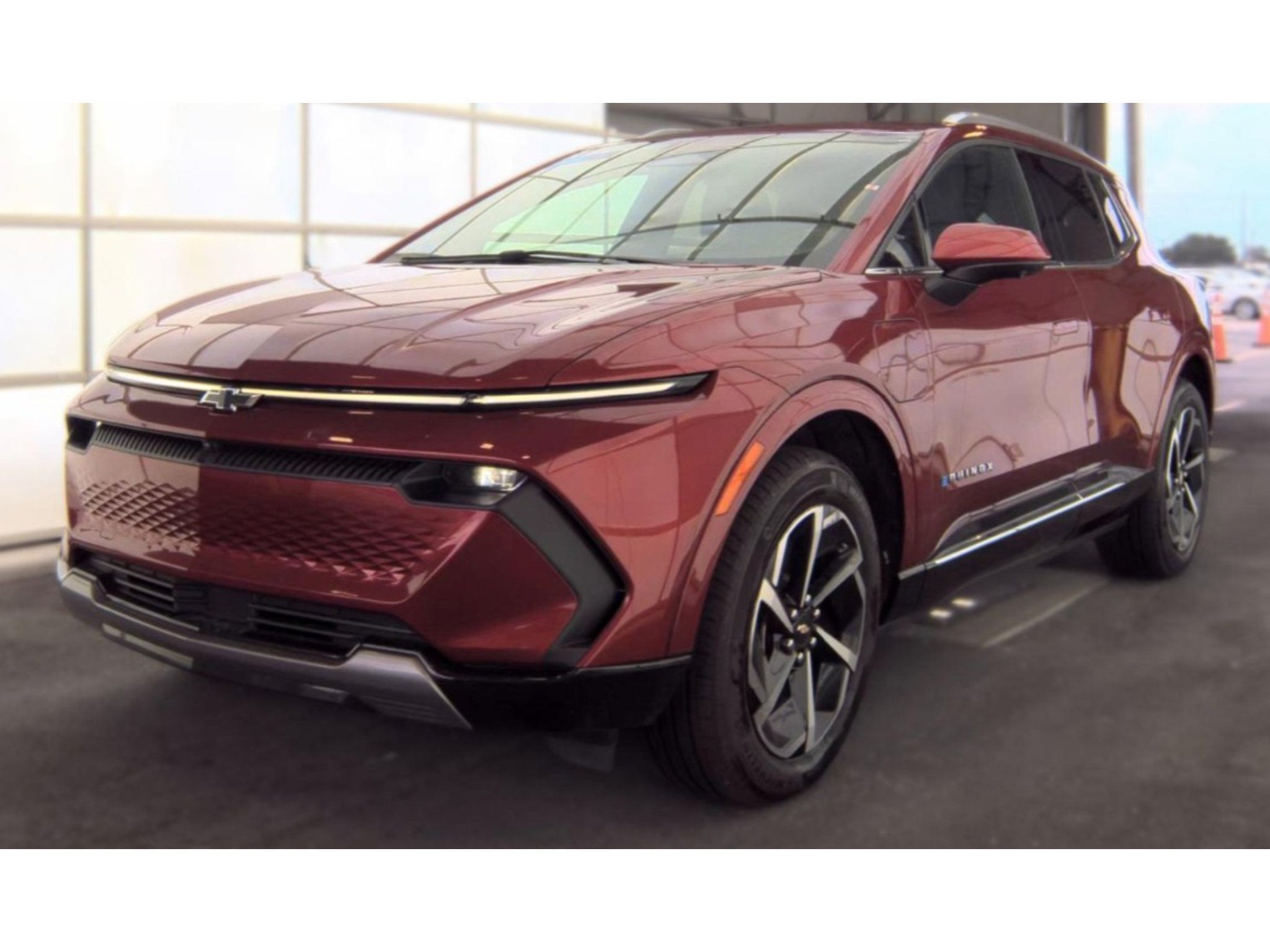 Used 2024 Chevrolet Equinox EV LT AWD/4WD image 1