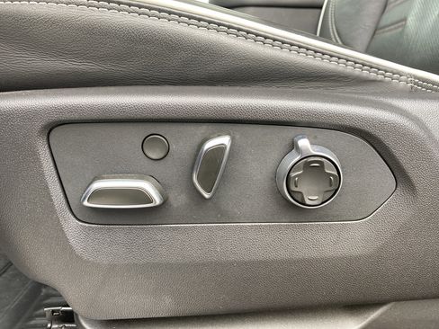 Used 2024 GMC Sierra 2500 AT4X image 28