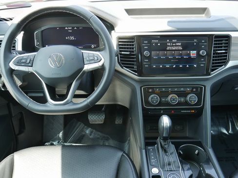 Used 2022 Volkswagen Atlas SEL image 18