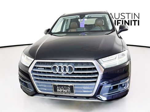 Used 2017 Audi Q7 3.0T Prestige image 2
