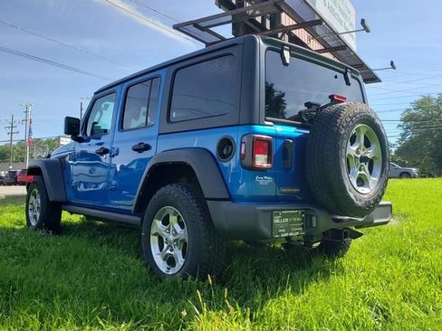 Used 2021 Jeep Wrangler Unlimited Sport AWD/4WD image 6